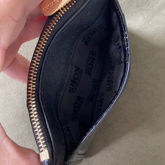 Michael Kors Leather Wallet ID keychain EUC - Picture 4 of 9